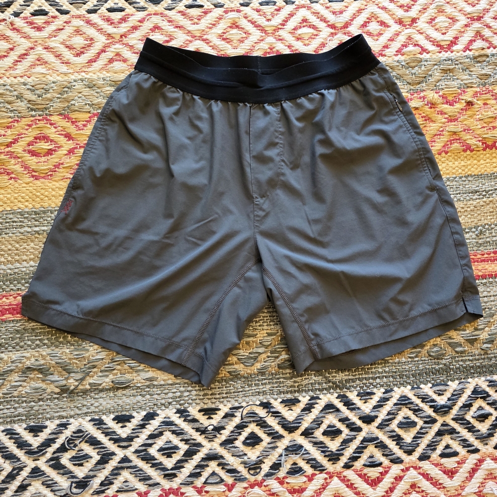 RHONE Men's Gray Unlined Athletic Shorts